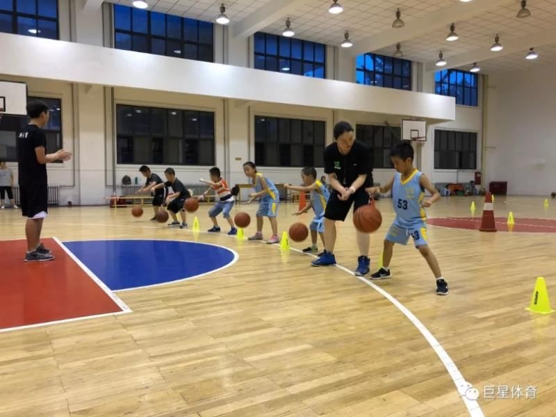 场地封面-巨星体育俱乐部