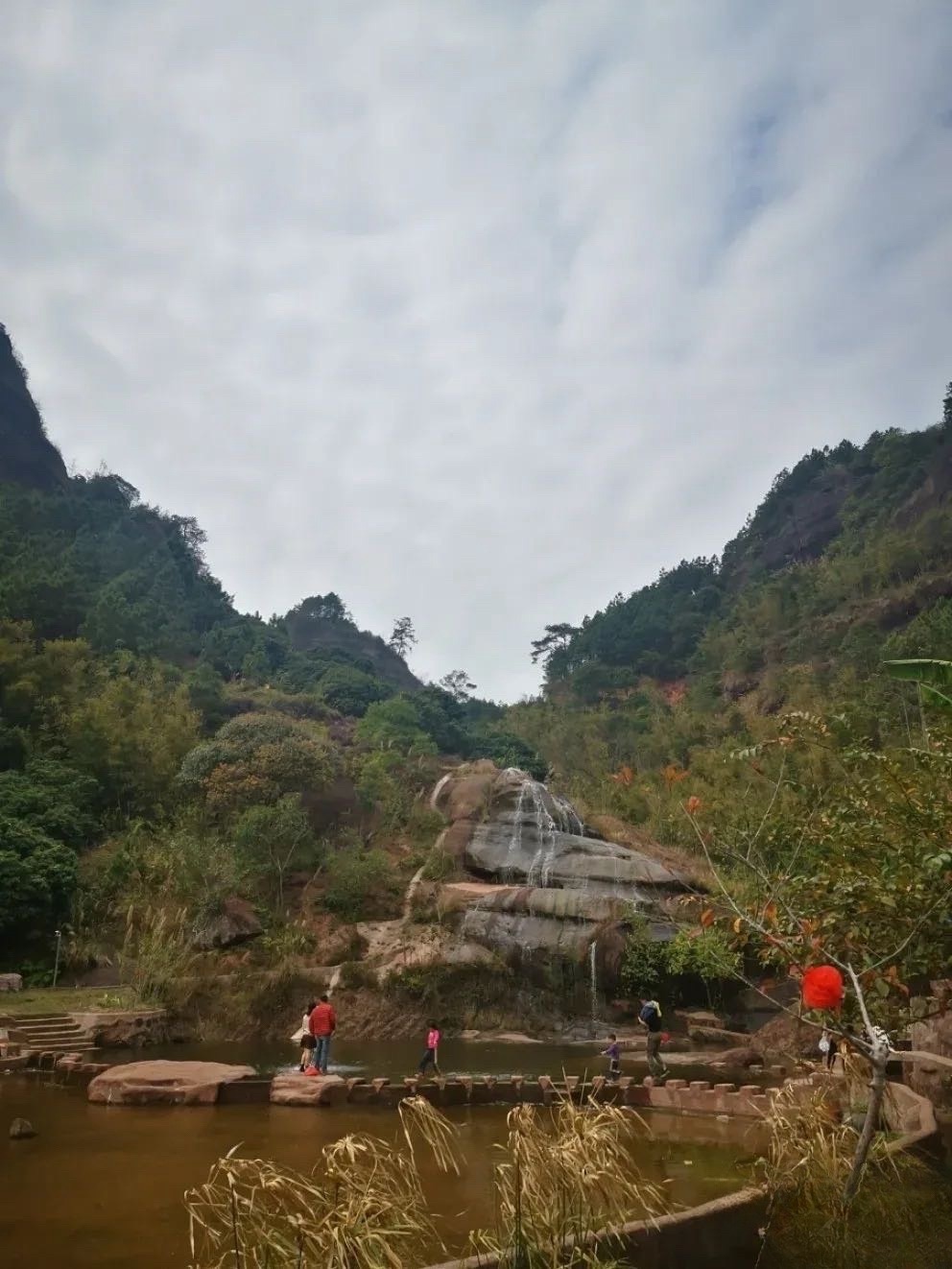 广西烟霞山风景区旅行图片 1