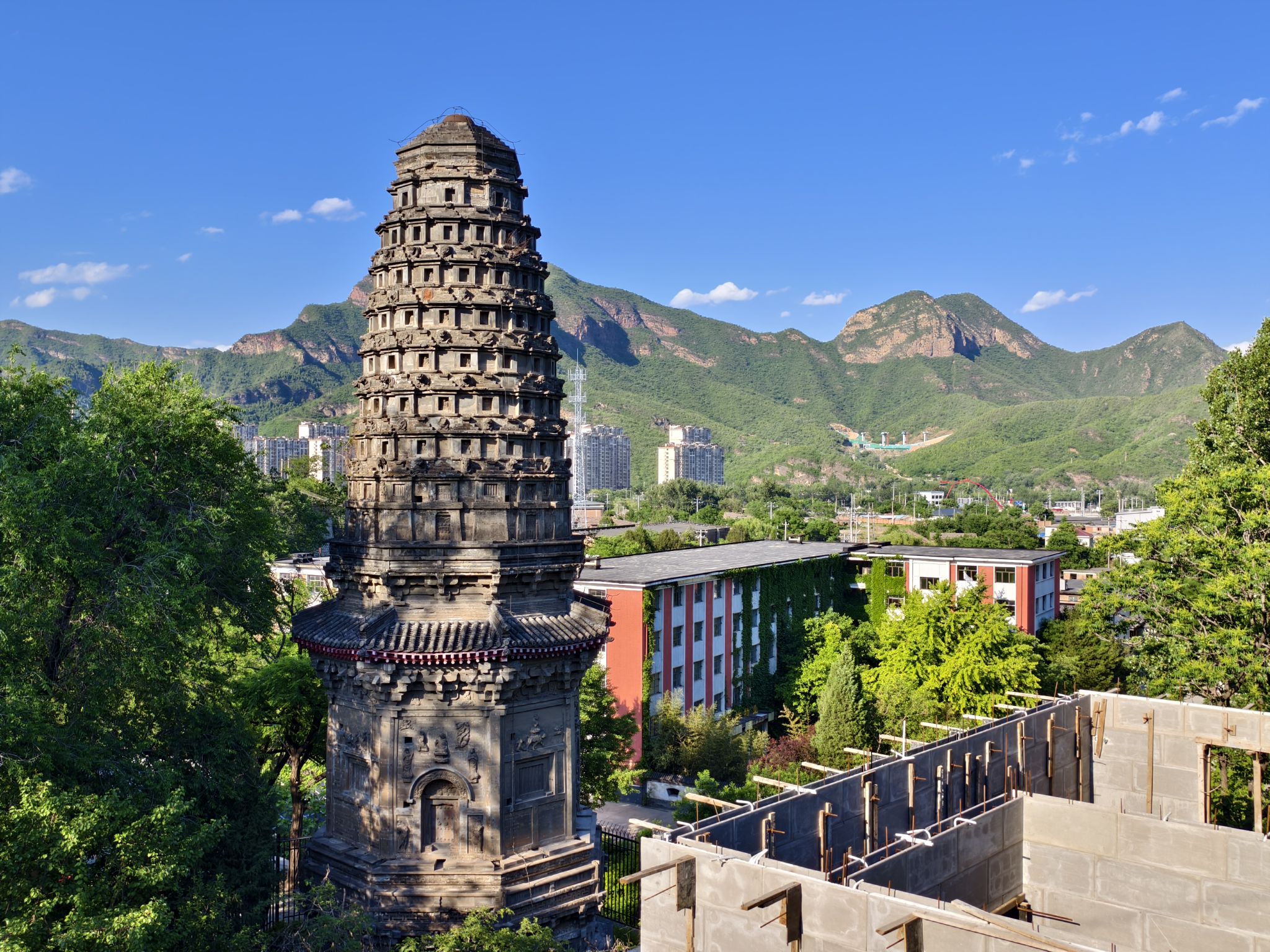 房山万佛堂花塔 - 东风街道便民圈栖邻生活圈风景名胜服务点实景照片