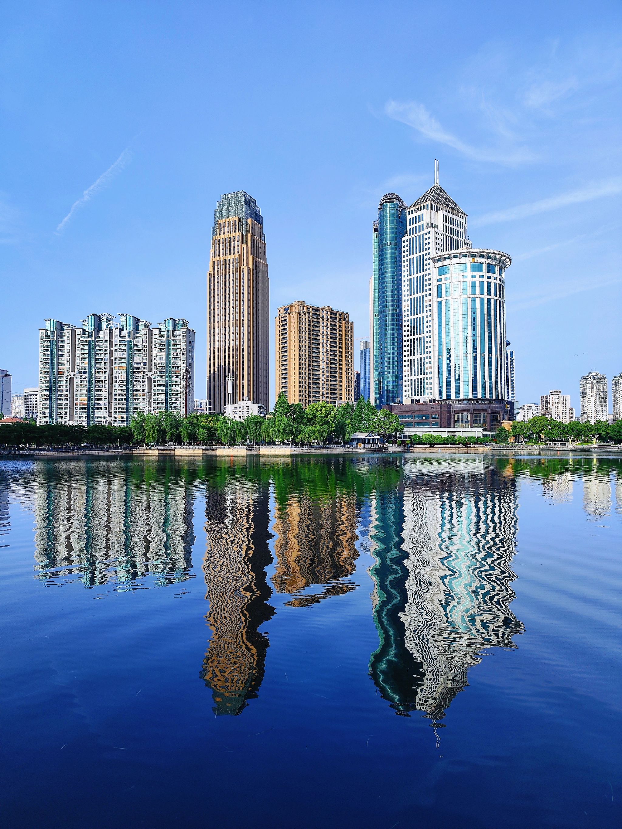 西北湖广场旅行图片 1