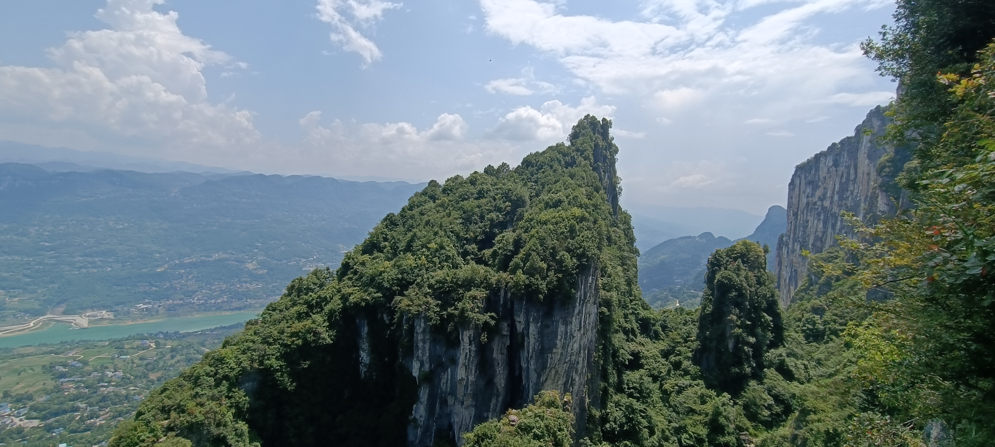 蝶舞清江·恩施野三峡旅游区