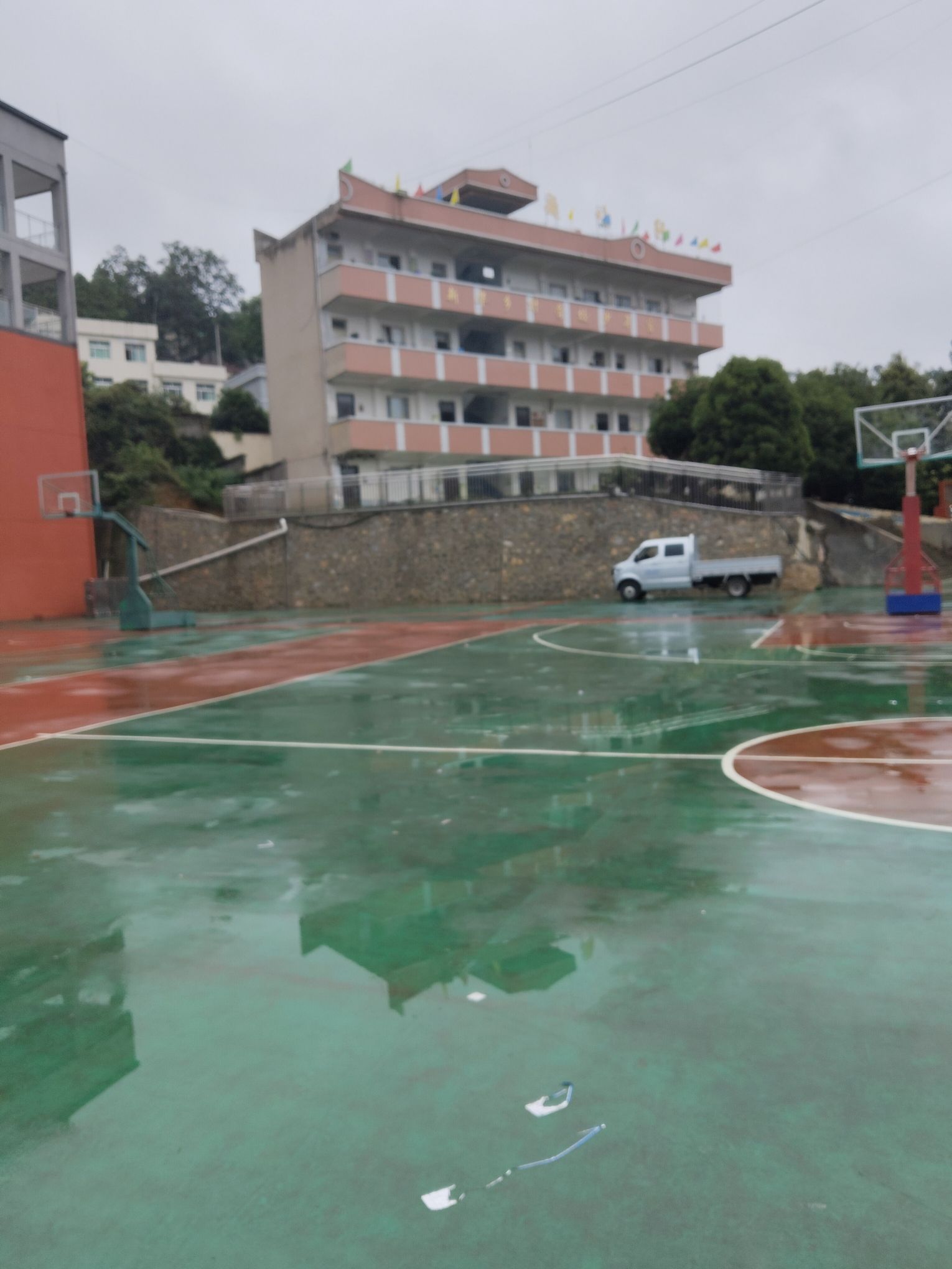 新华乡小学