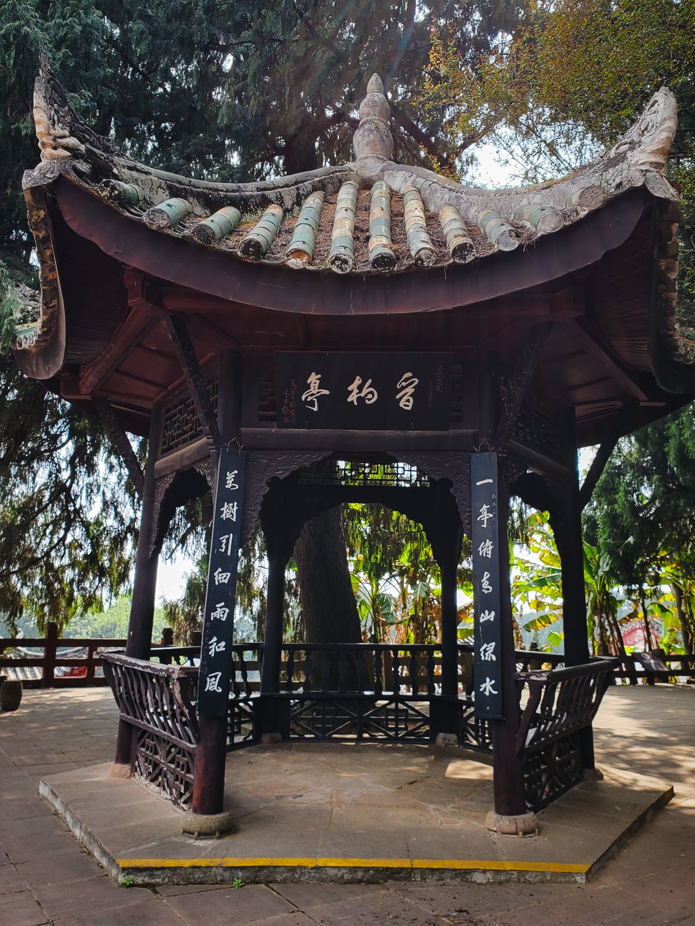 七曲山大庙-盘陀殿实景照片