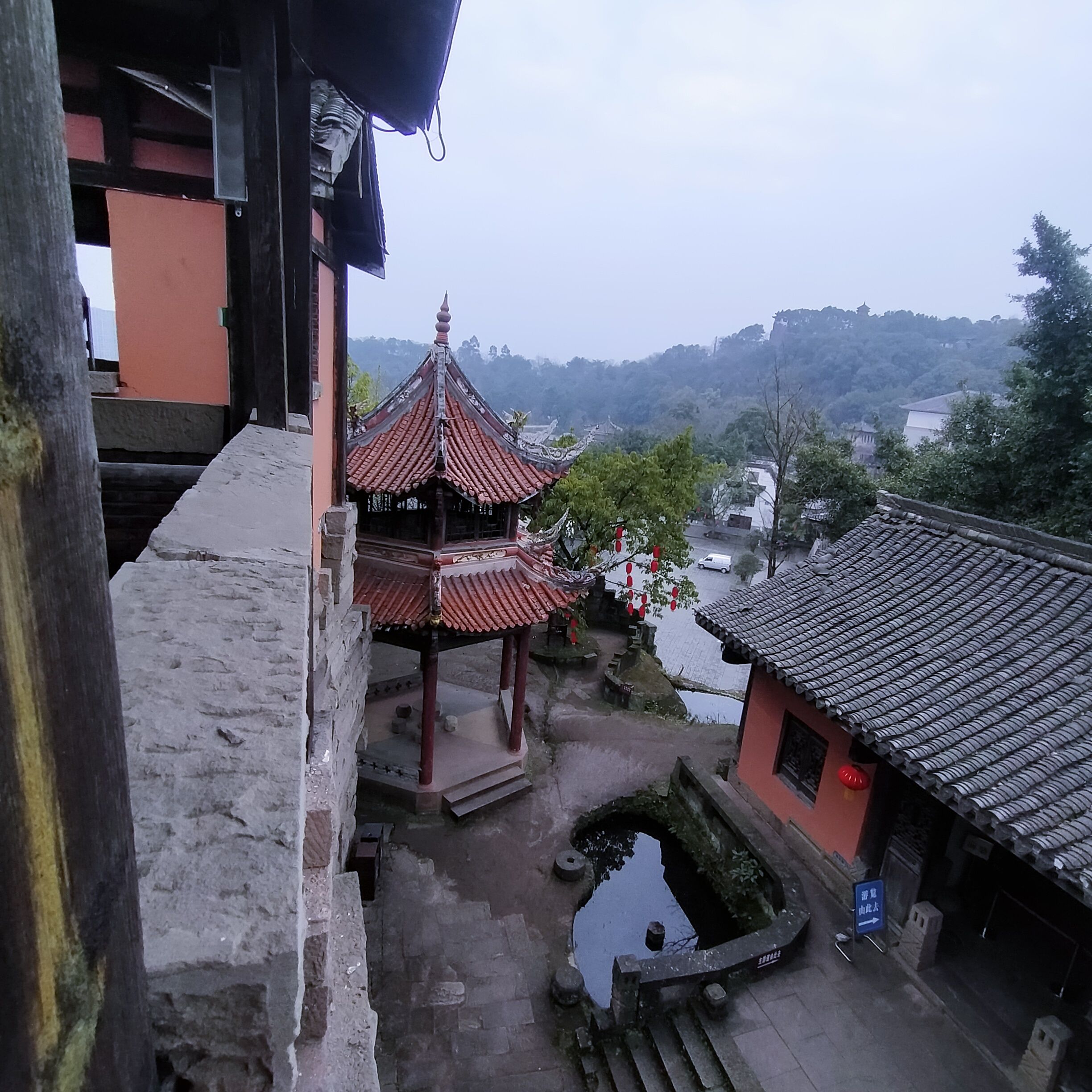 神龙山巴人石头城旅行图片 2