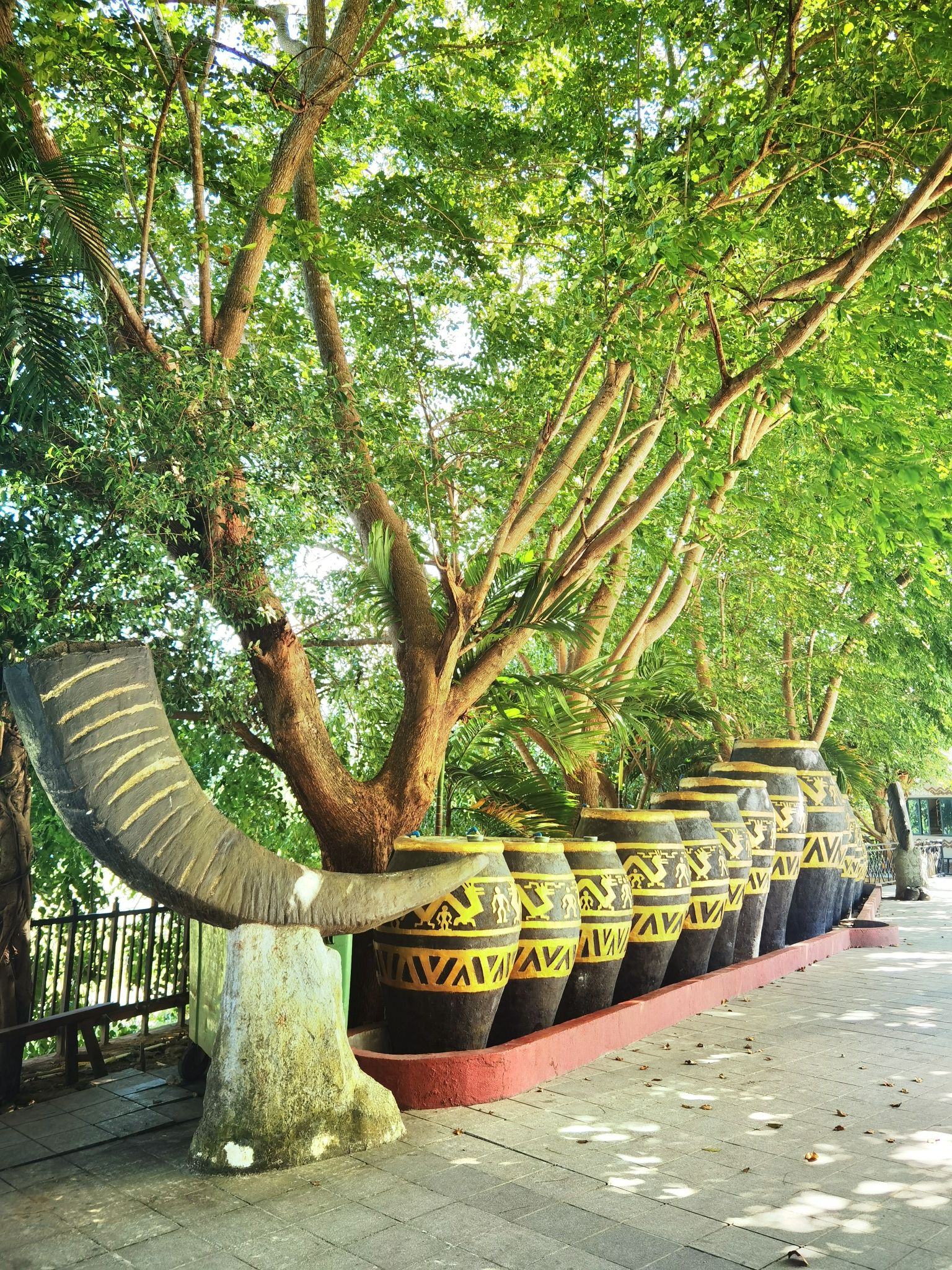 崖州古越民族文化特色餐饮基地旅行图片 3