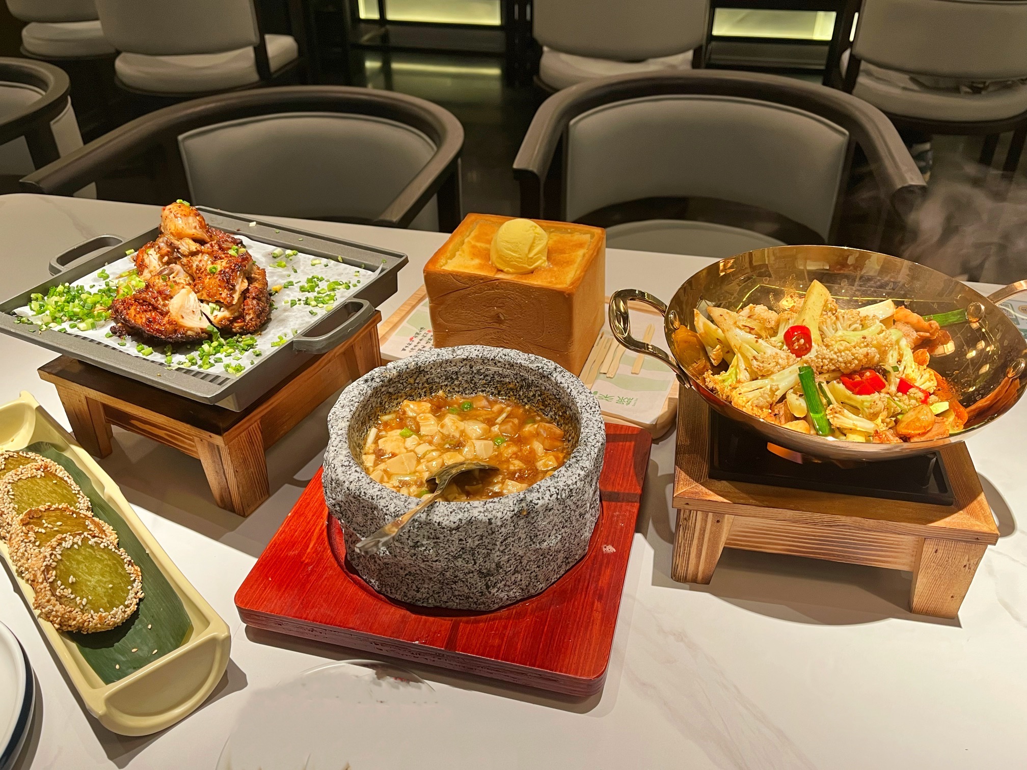 绿茶餐厅(南宁百盛步行街店)