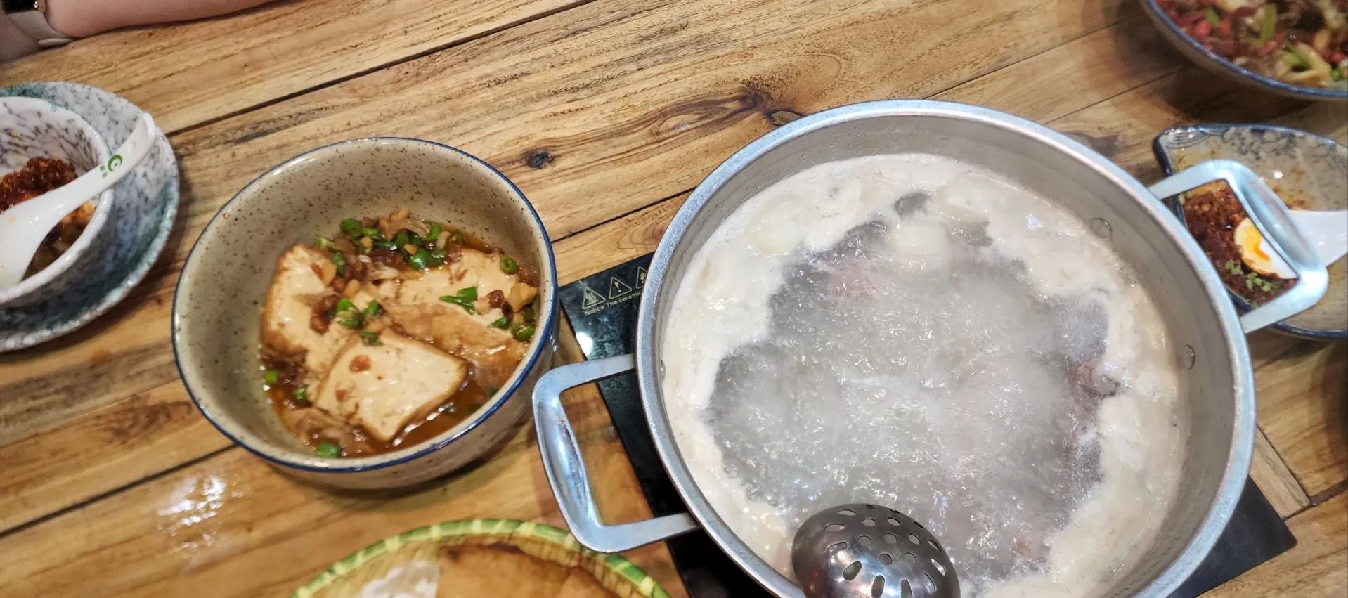 万家灯火景观餐厅(丽景.君临天下店)