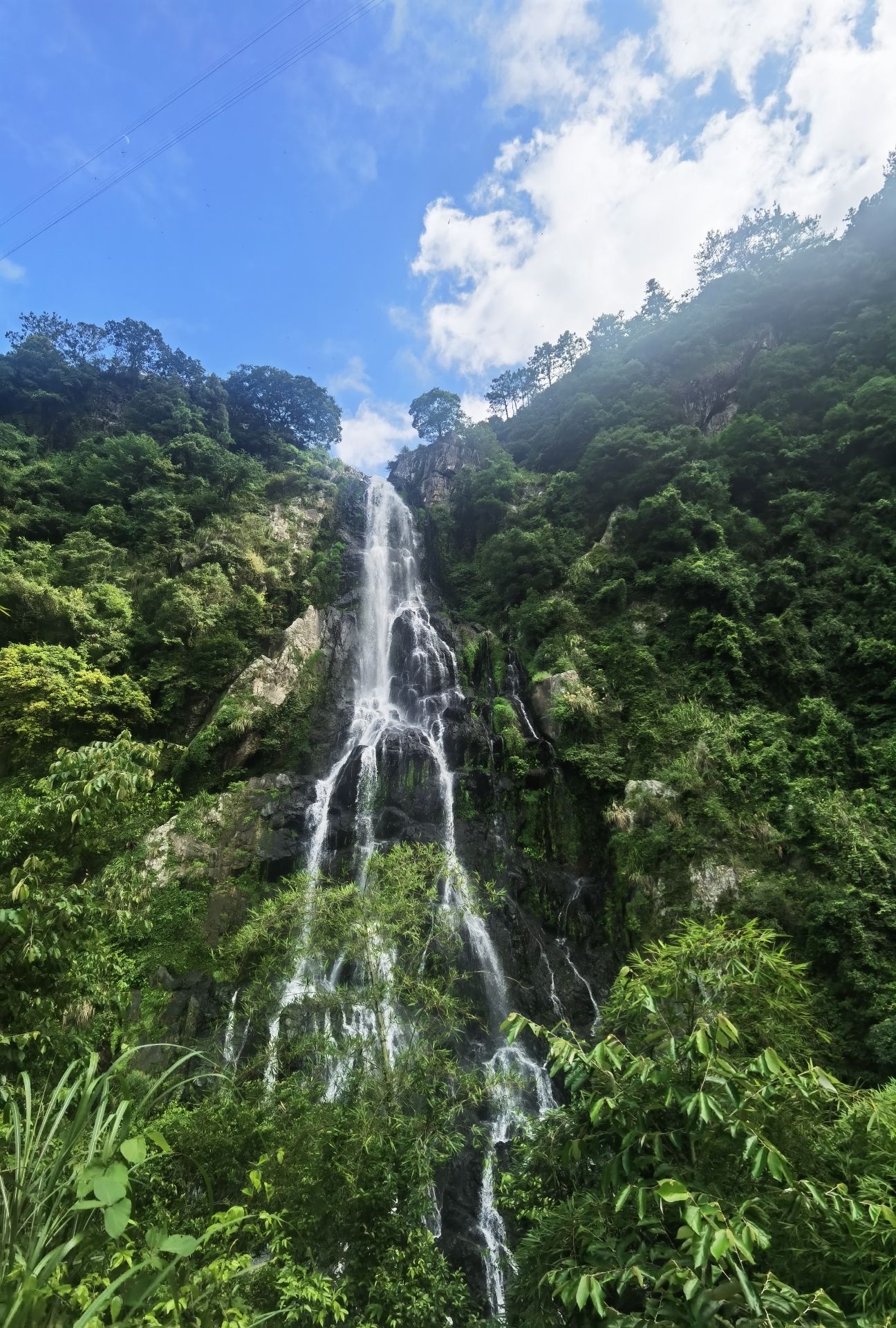 虹山瀑布旅行图片 1