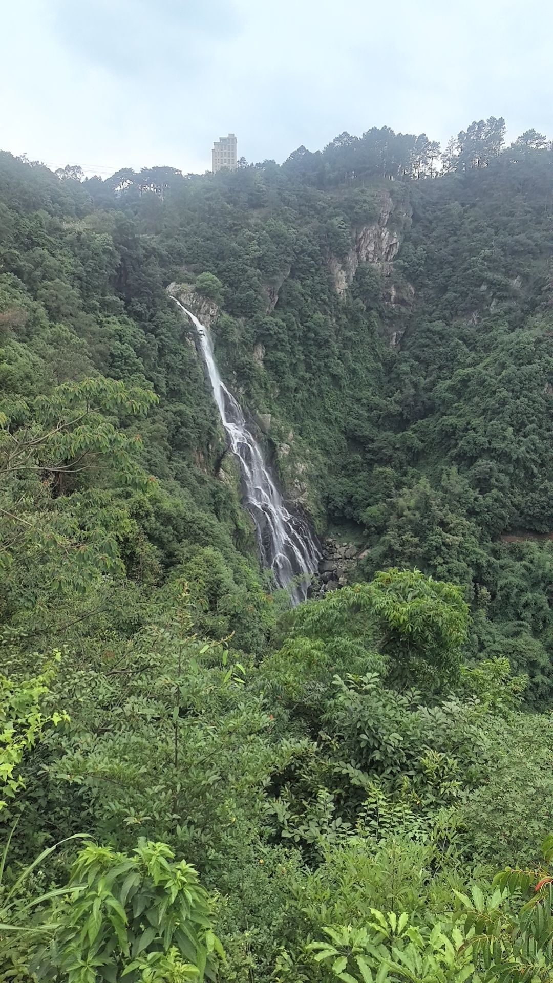 虹山瀑布旅行图片 1