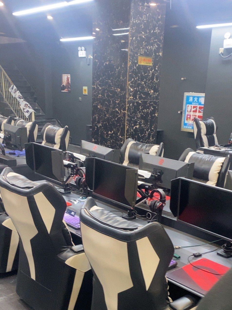 世纪网吧(龙泽路店)
