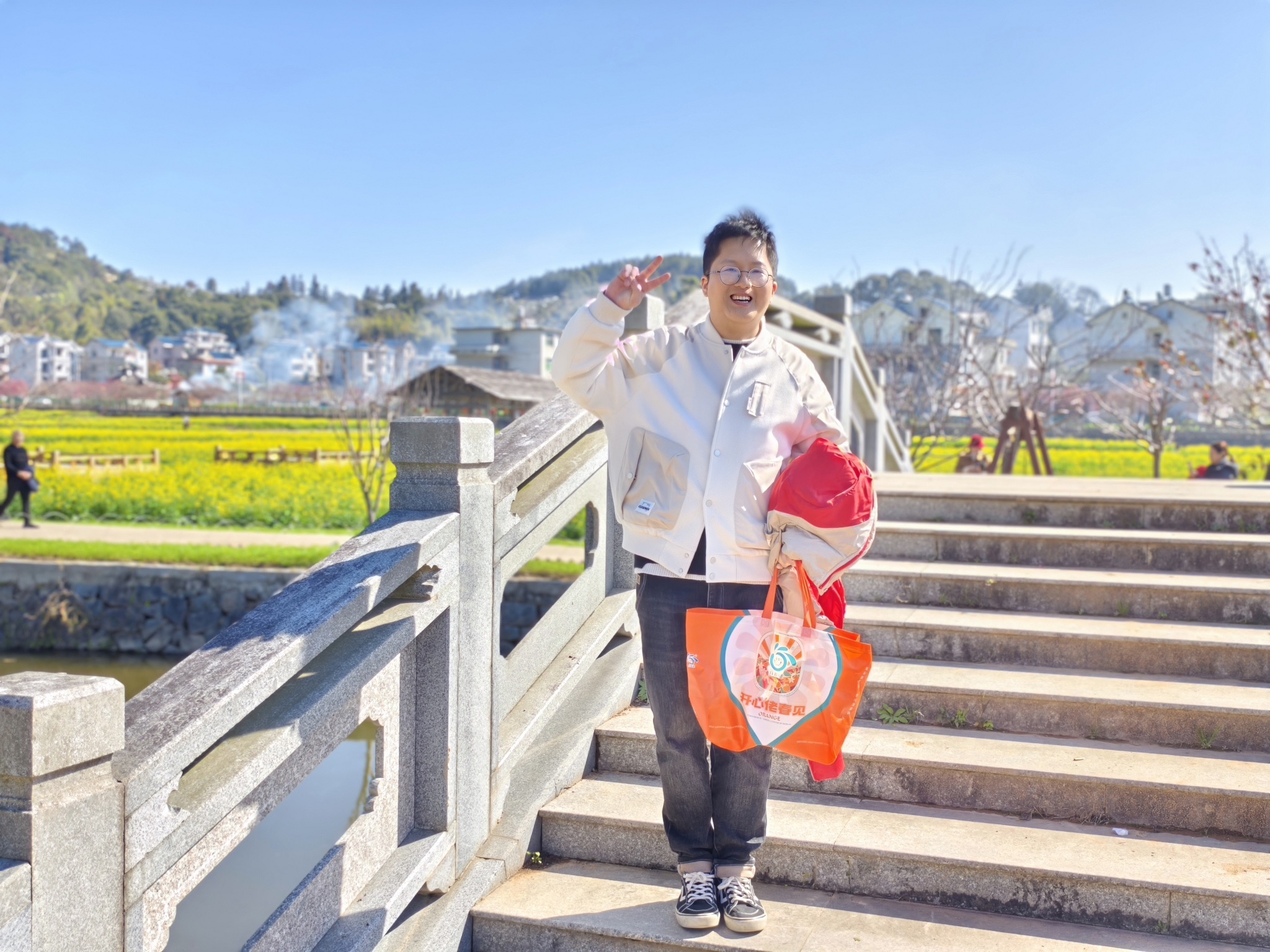 坪盘村油菜花旅行图片 2