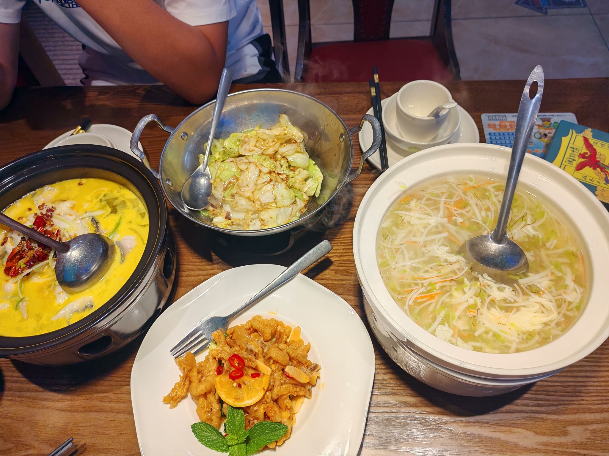 闽鄂情餐饮(水头店)