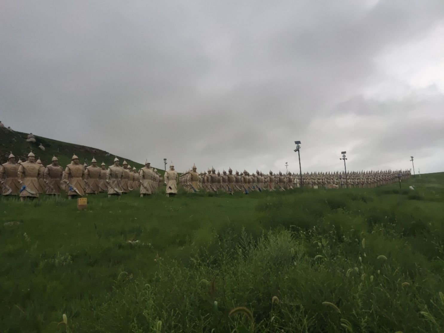 可汗山旅行图片 3