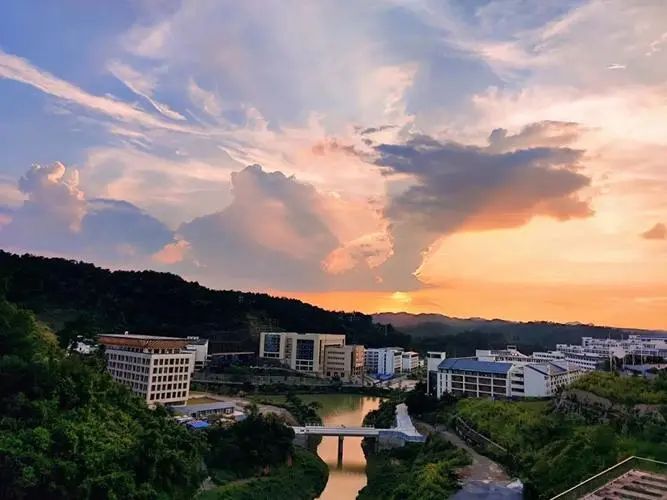 百色学院澄碧校区