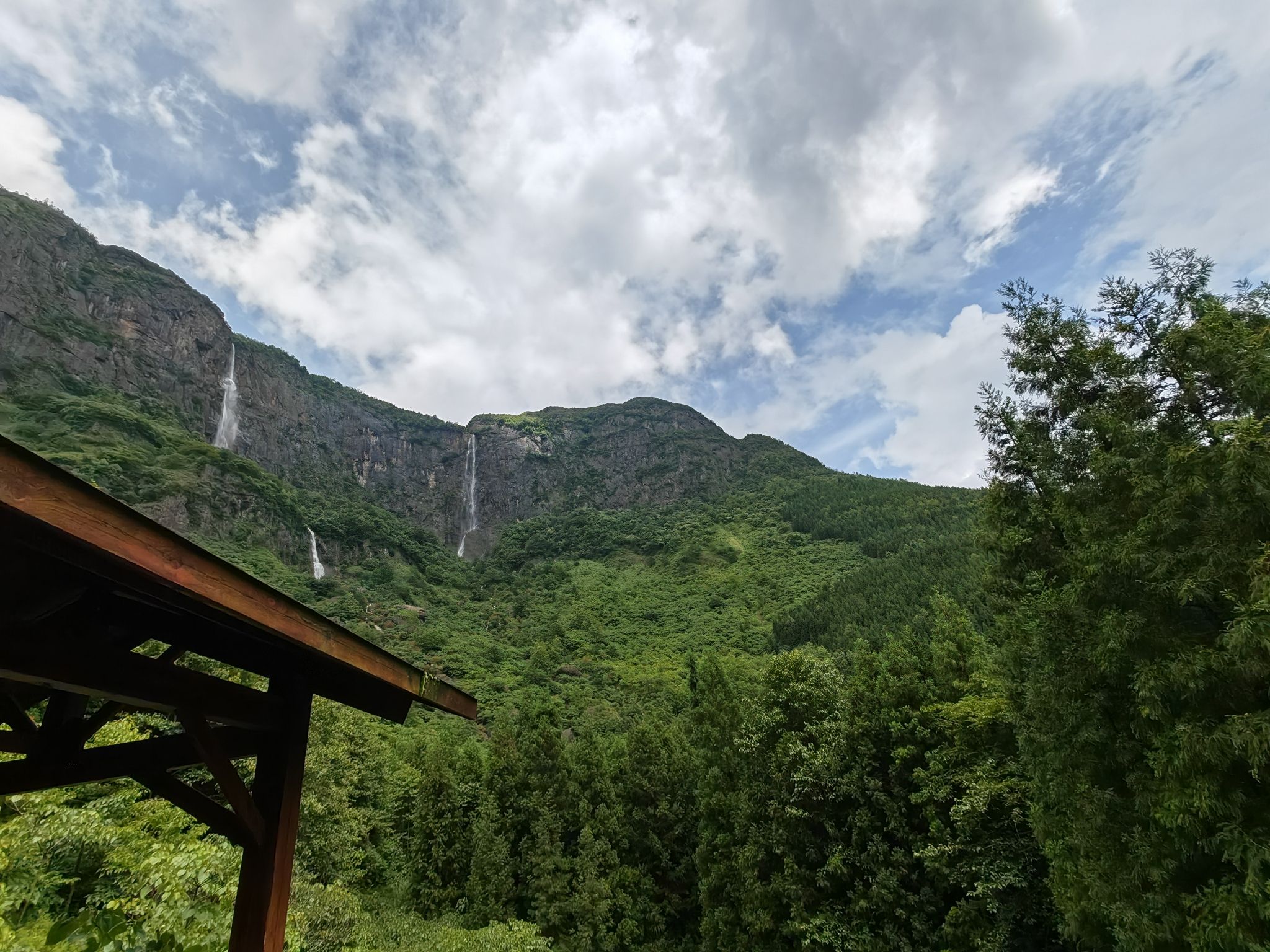 天山飞瀑景点旅行图片 3