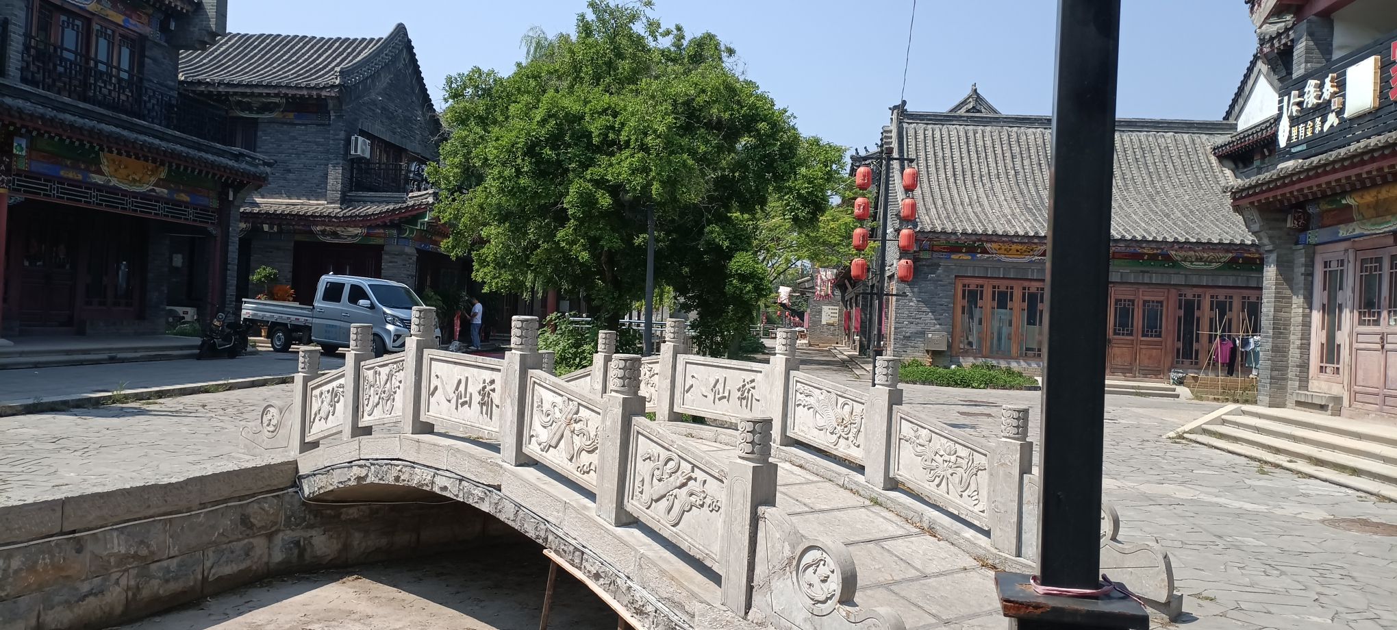 微山湖红荷水镇旅行图片 1