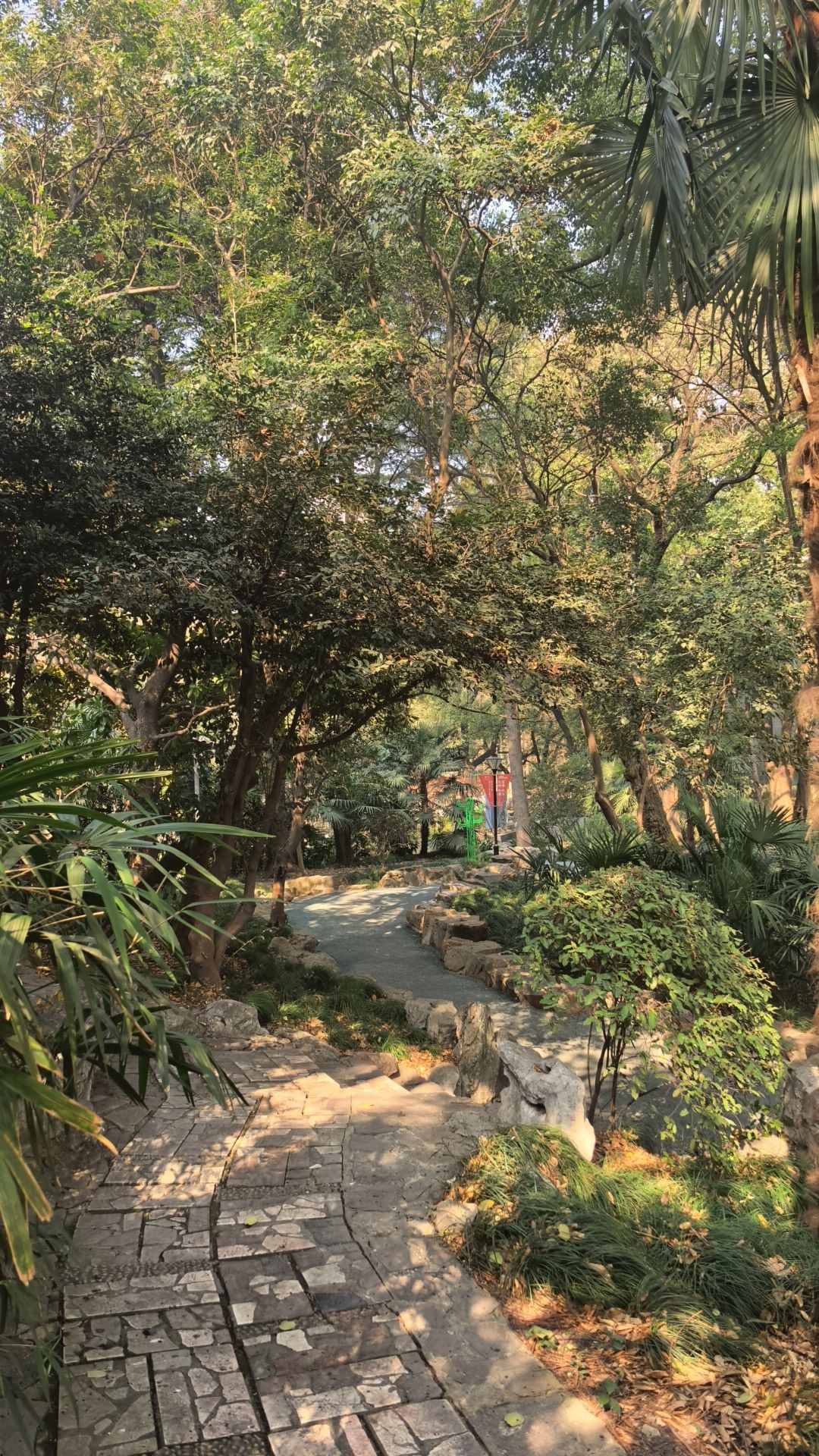 人民公园-西山景点