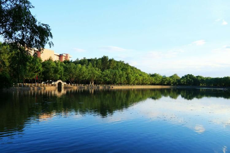 多兰湖公园旅行图片 1