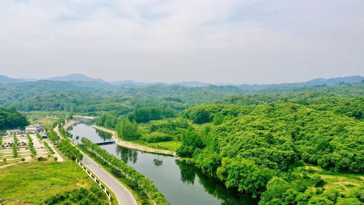 灵龙湖旅游区