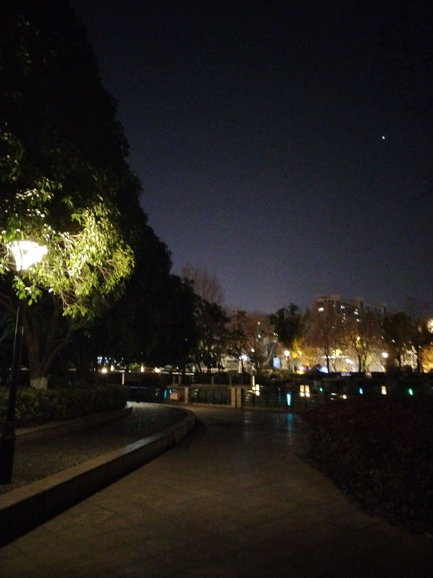 青山广场旅行图片 1