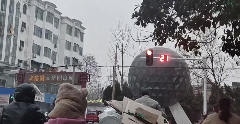 玻璃球旅行图片 1