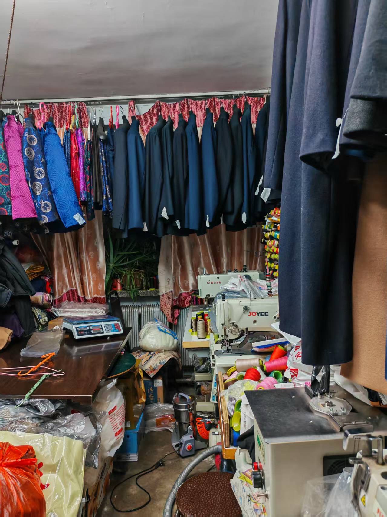 东辉服装工作室