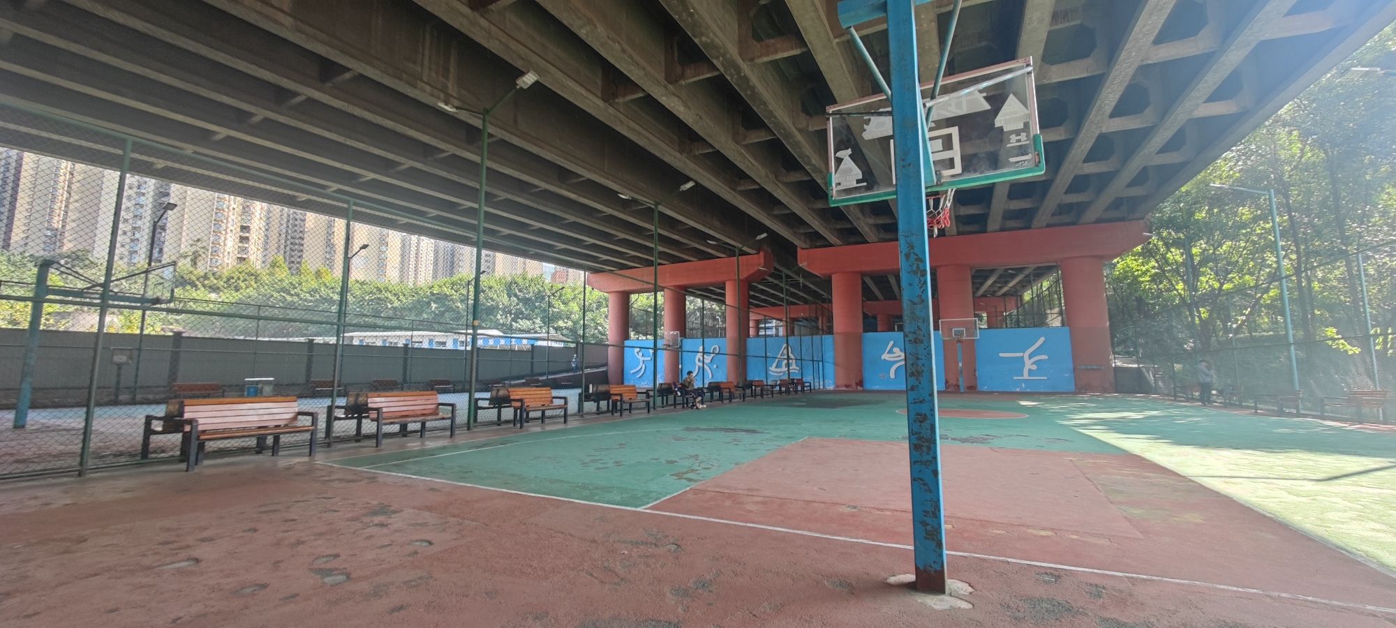 场地封面-盘溪河公园篮球场(安家嘴)