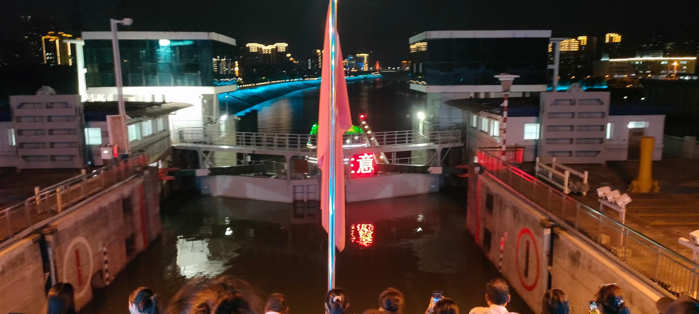 交运长江夜游旅行图片 3