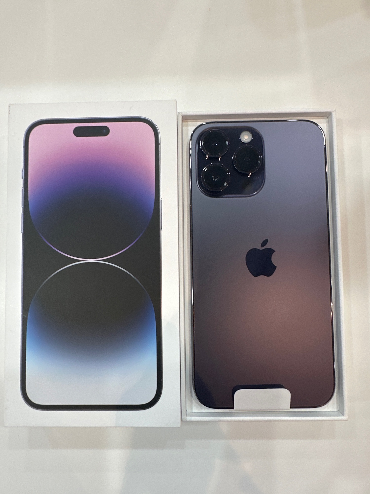 Apple授权专营店(中华路万达店)