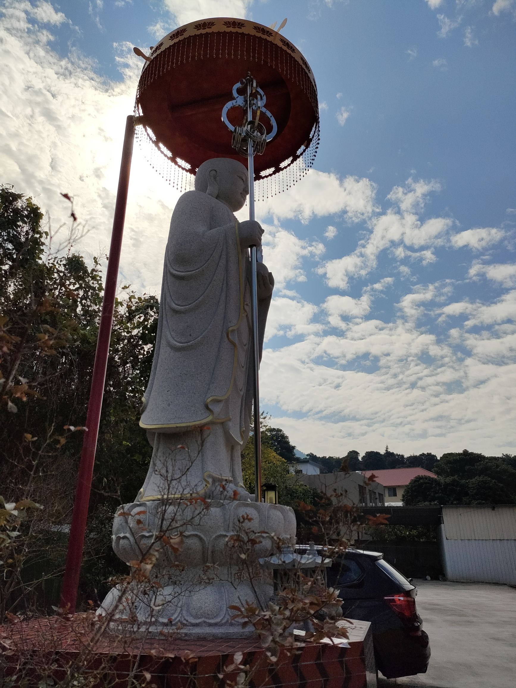 丹霞古寺实景照片