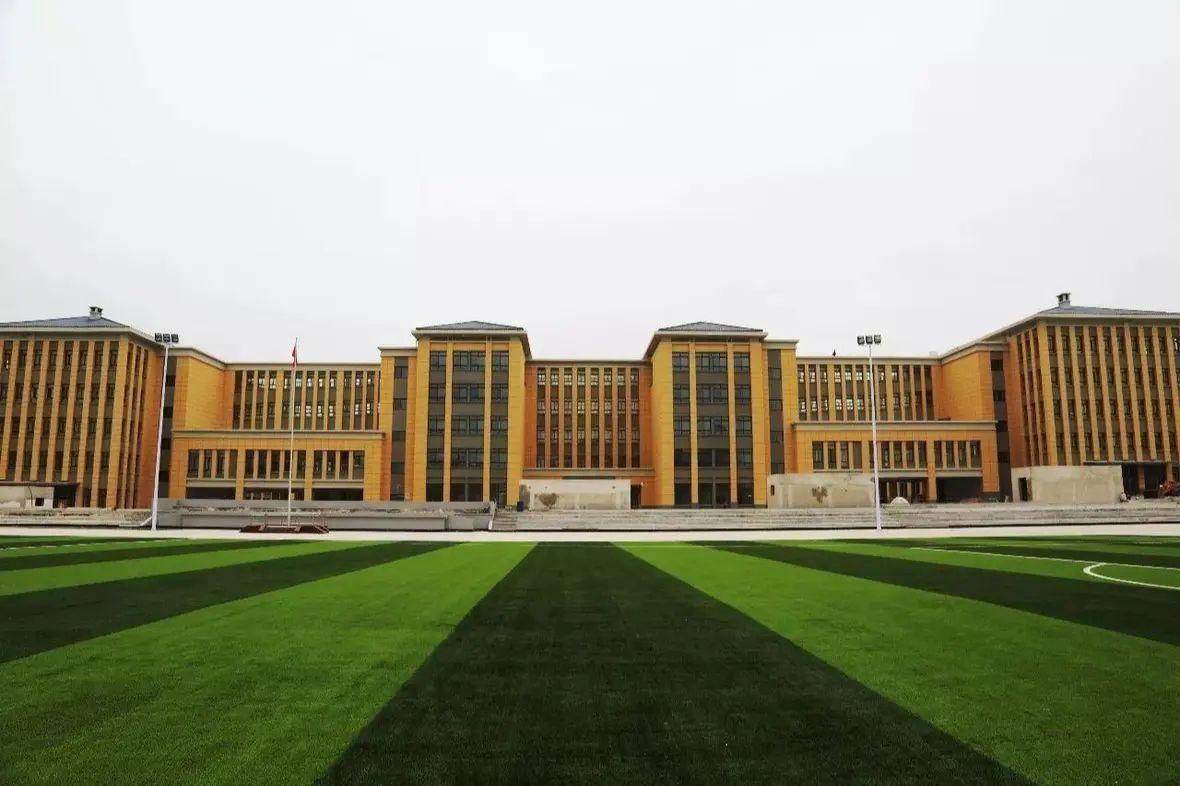 北京师范大学庆阳附属学校