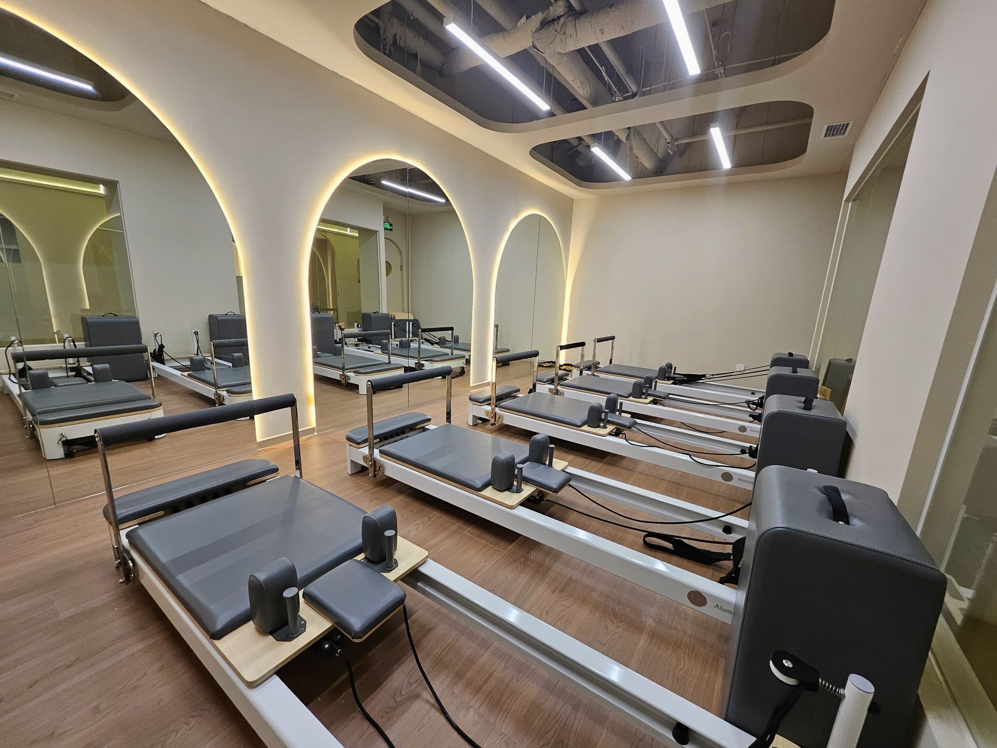 场地封面-薄荷瑜伽(草桥店)