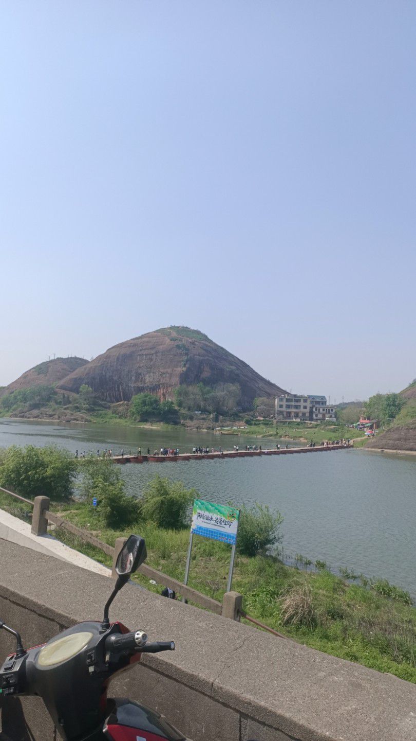 辛弃疾广场旅行图片 1