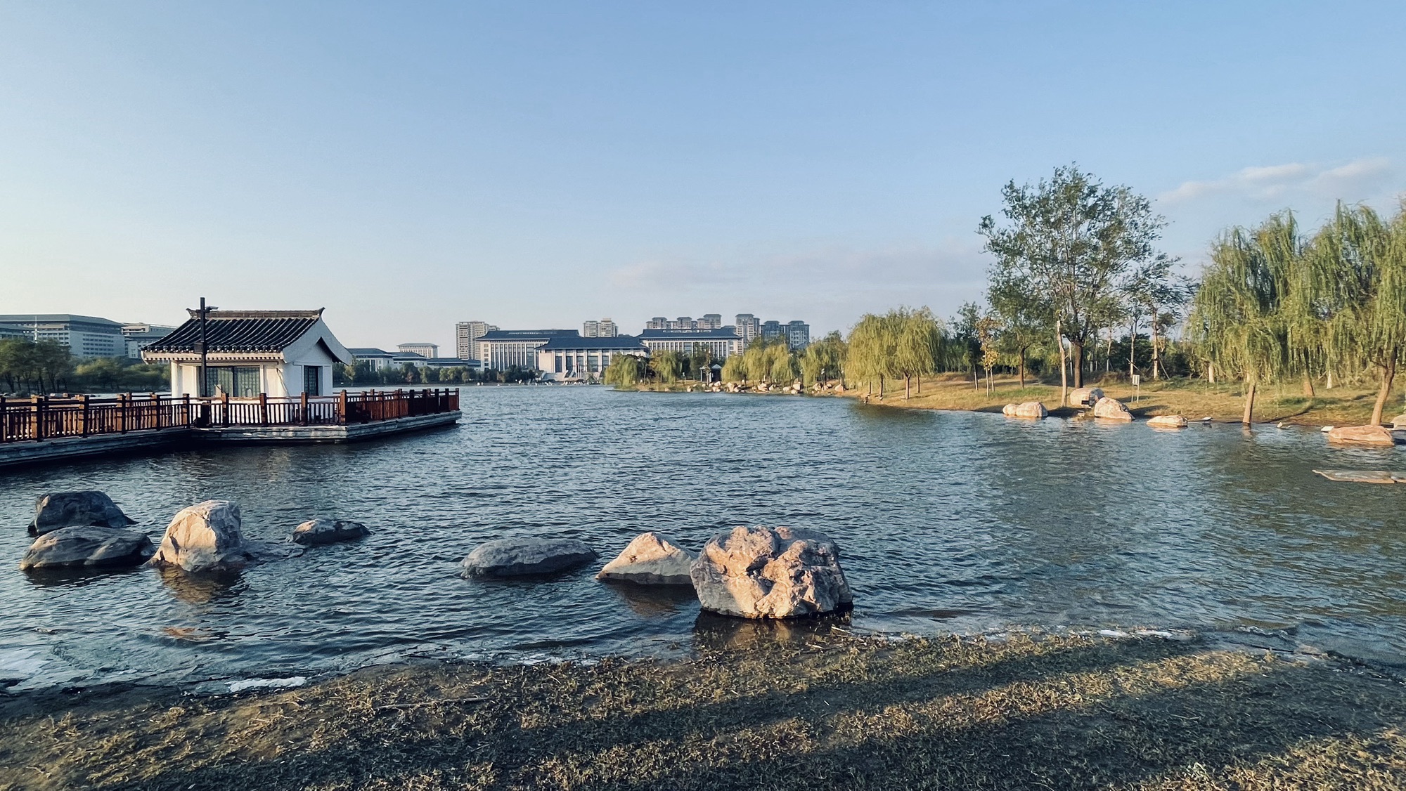 众意湖旅行图片