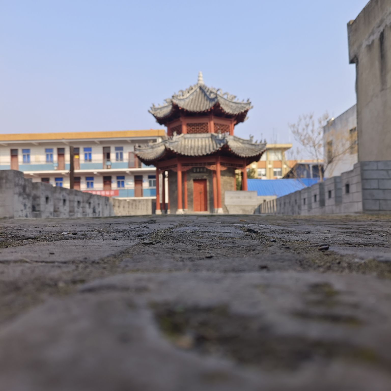三国刘备议事台旅行图片 3