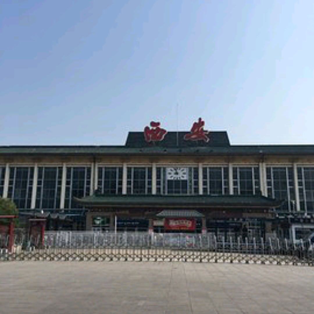 西安汽车站(出站口)