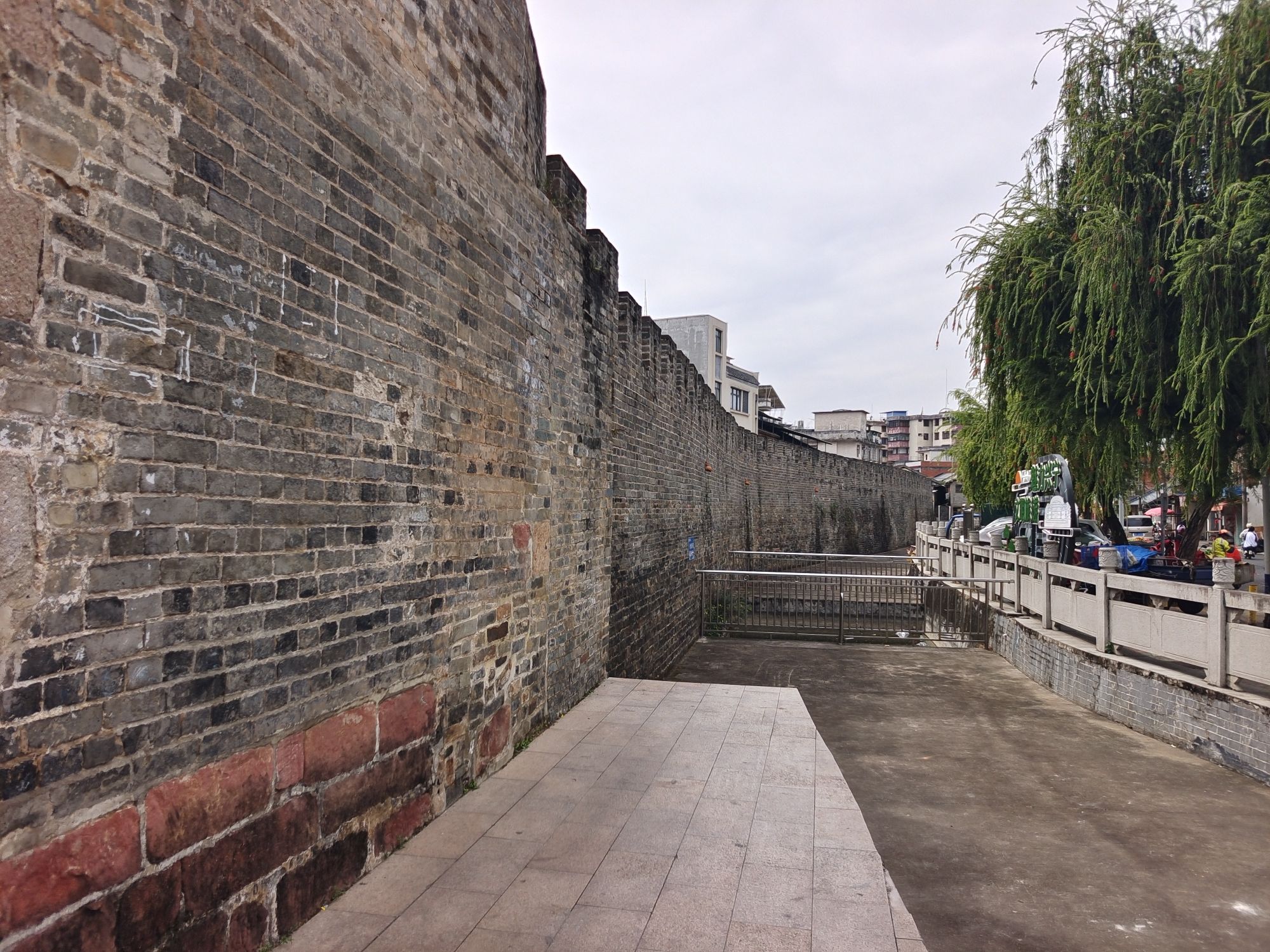 兴宁明代古城墙旅行图片 3