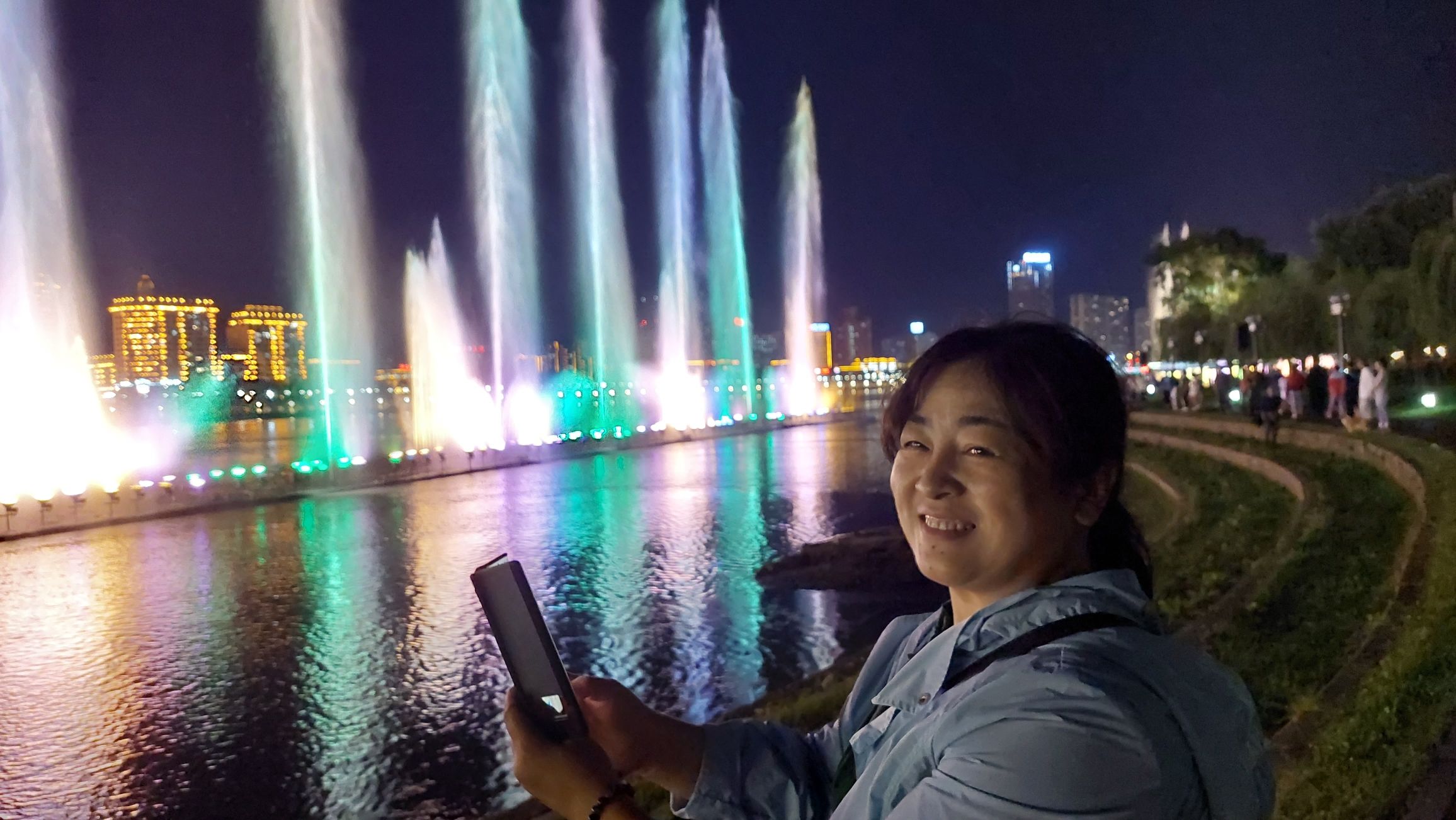 漂浮式音乐喷泉旅行图片 3