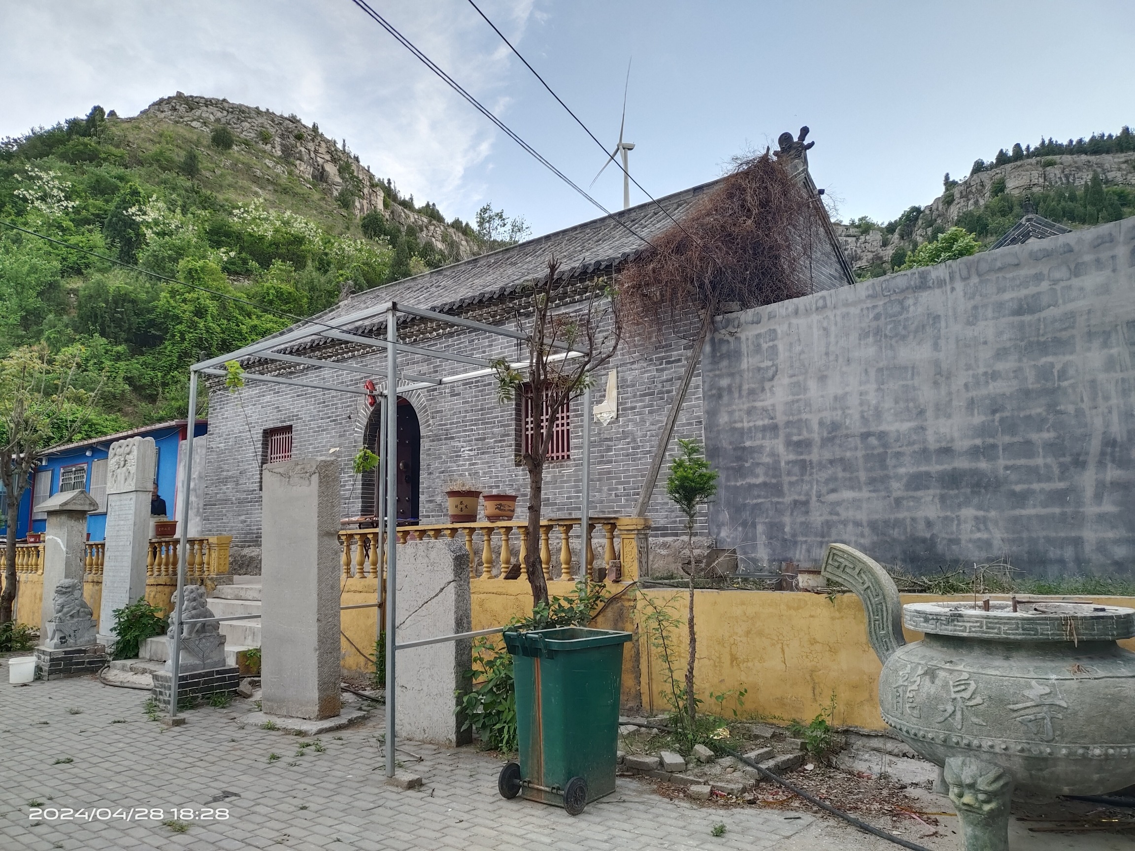 龙泉寺实景照片