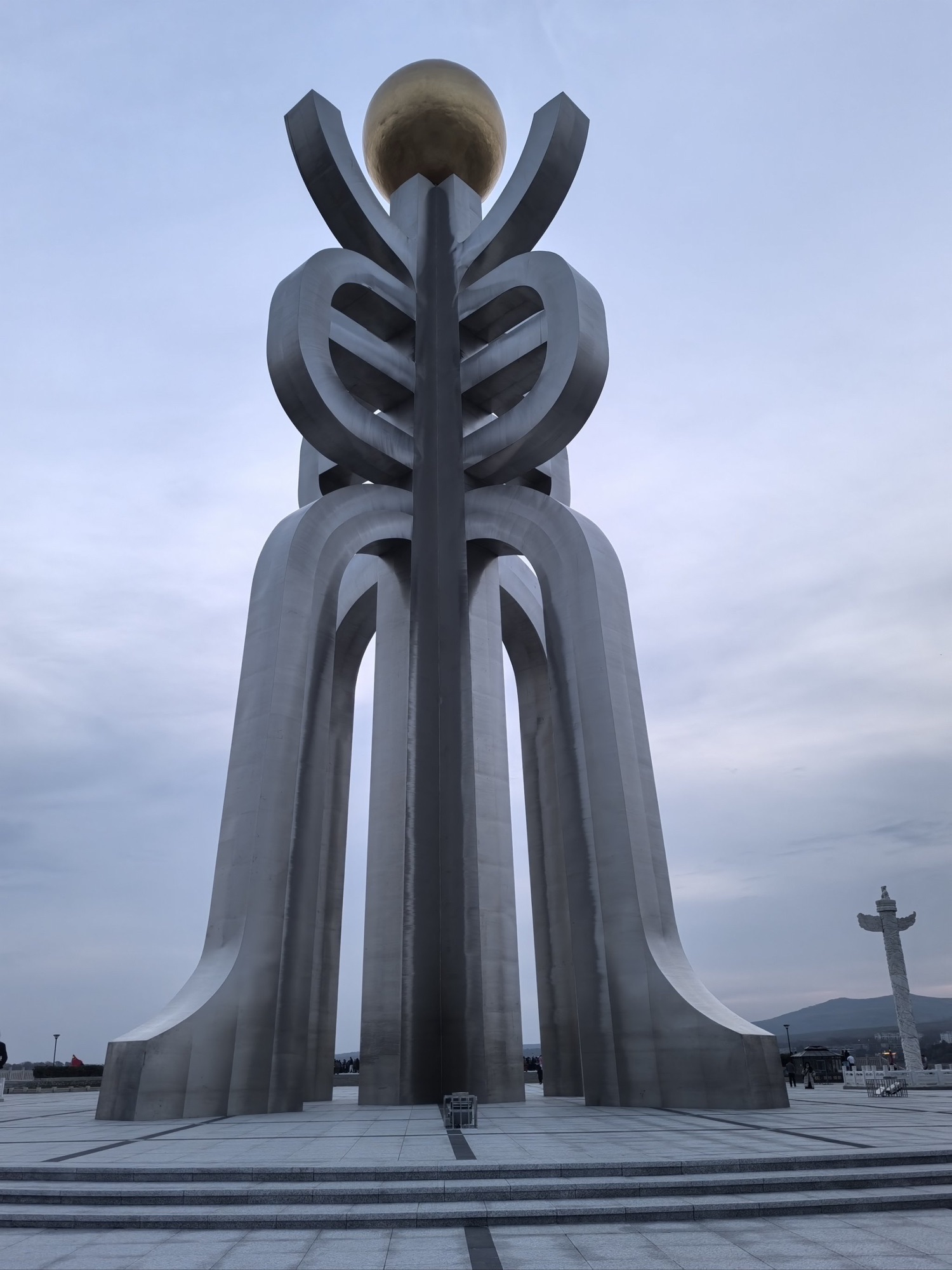 东极广场旅行图片 1