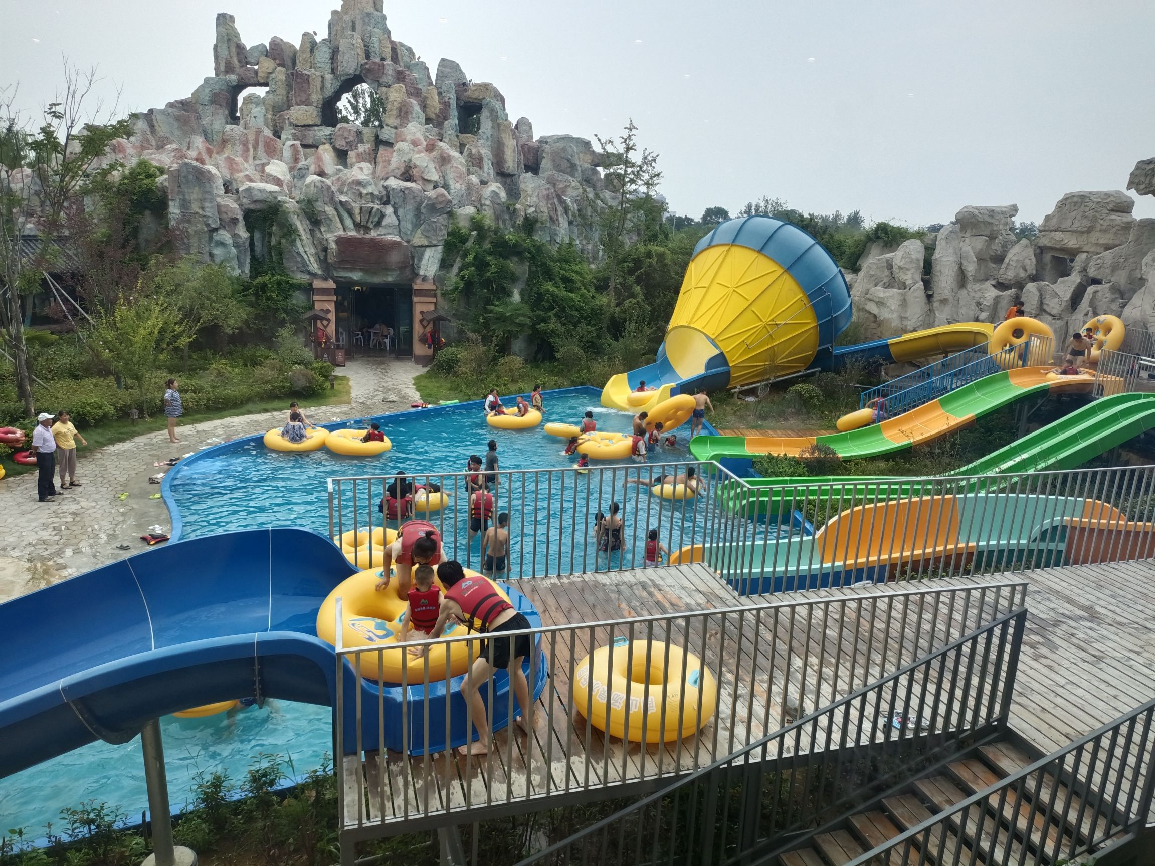 六安异域风情温泉小镇旅行图片 1