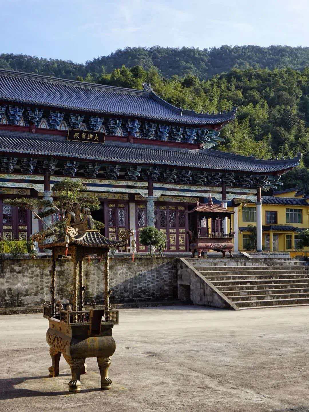 西莲寺实景照片