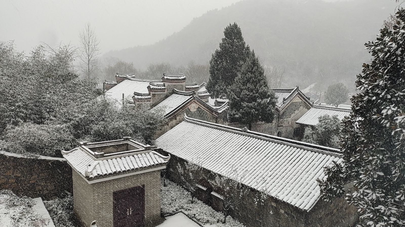 罗山县何家冲景区旅行图片 3