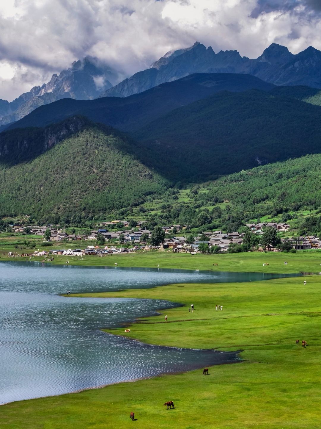 龙女湖景点图片