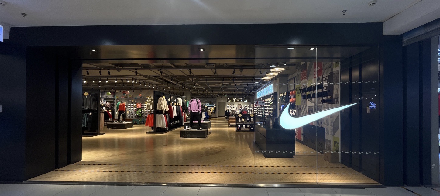 耐克Nike(莱芜银座商城店)