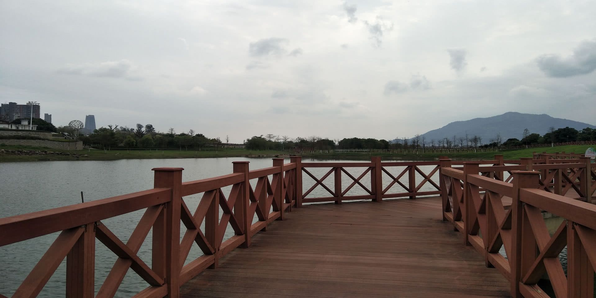里建湖公园旅行图片 2