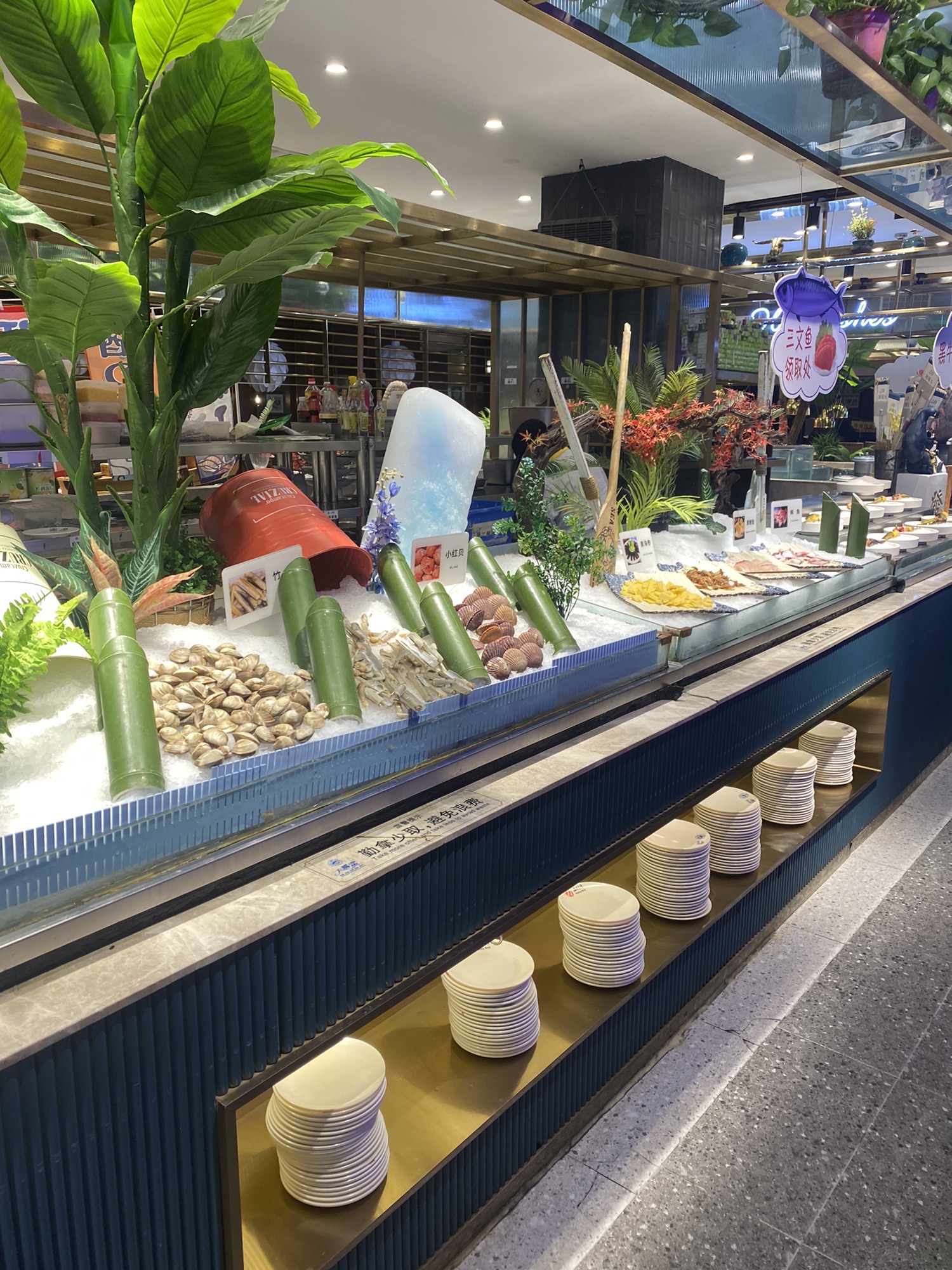 大嘴鲨海鲜烤肉火锅自助餐厅(颍州万达广场店)