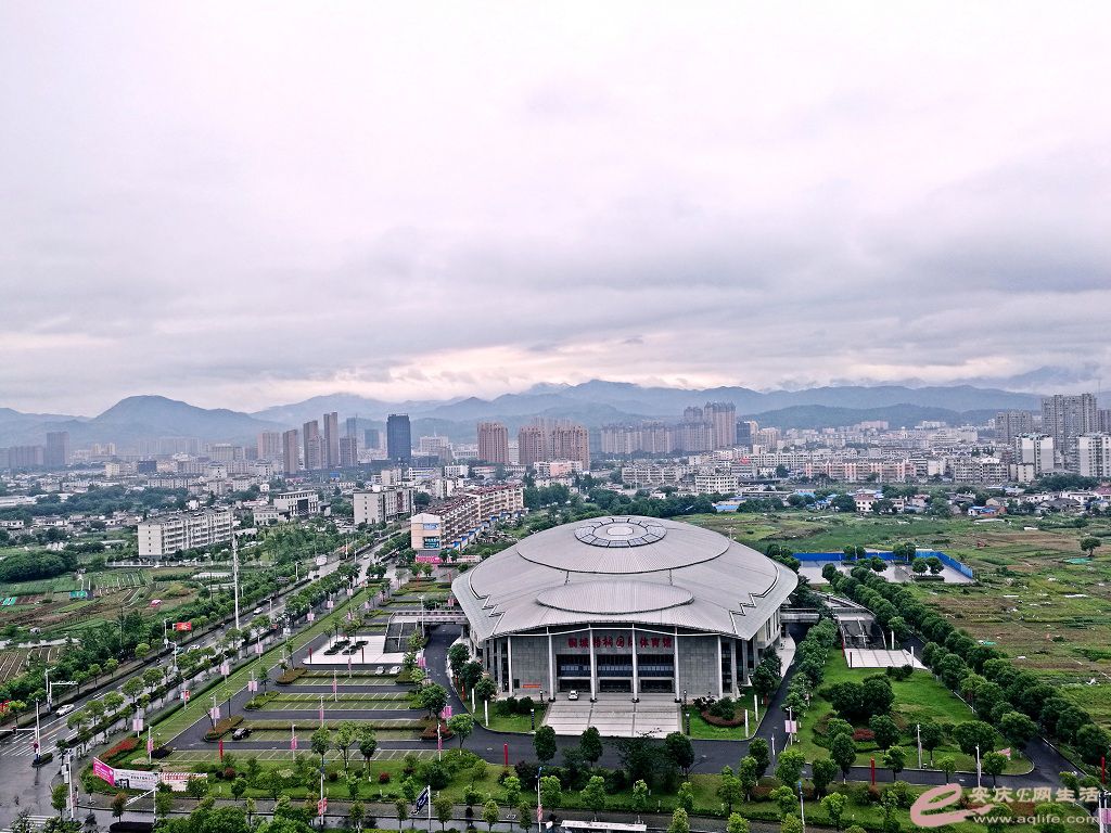 桐城市体育馆