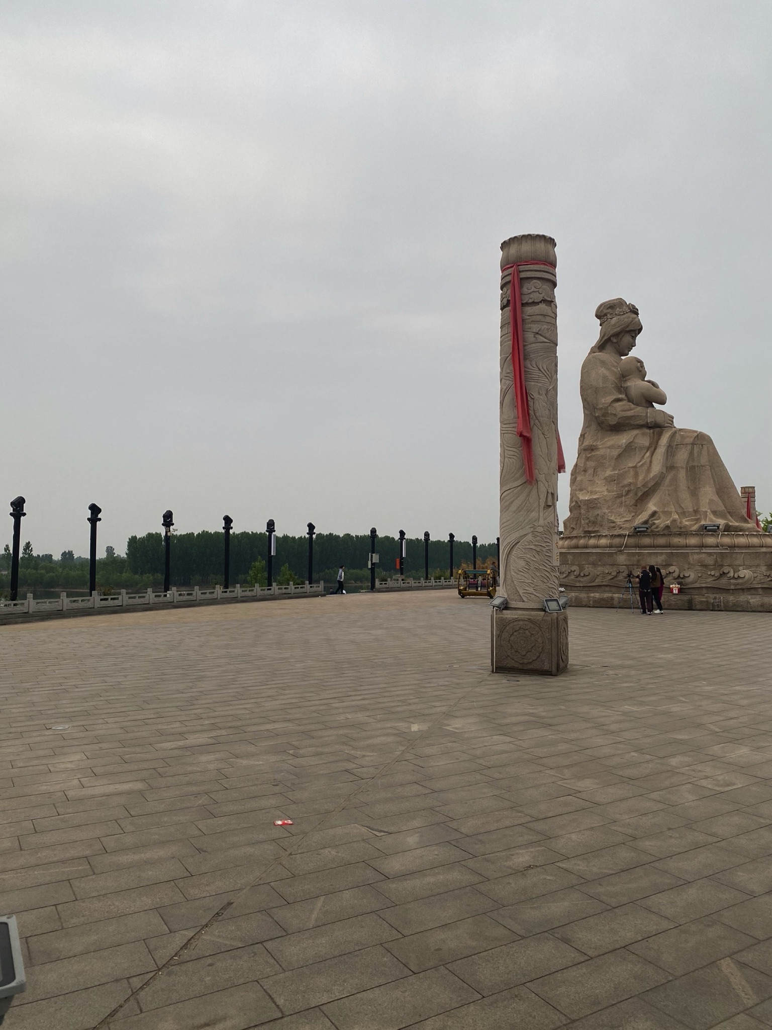 滦河母亲广场旅行图片 1