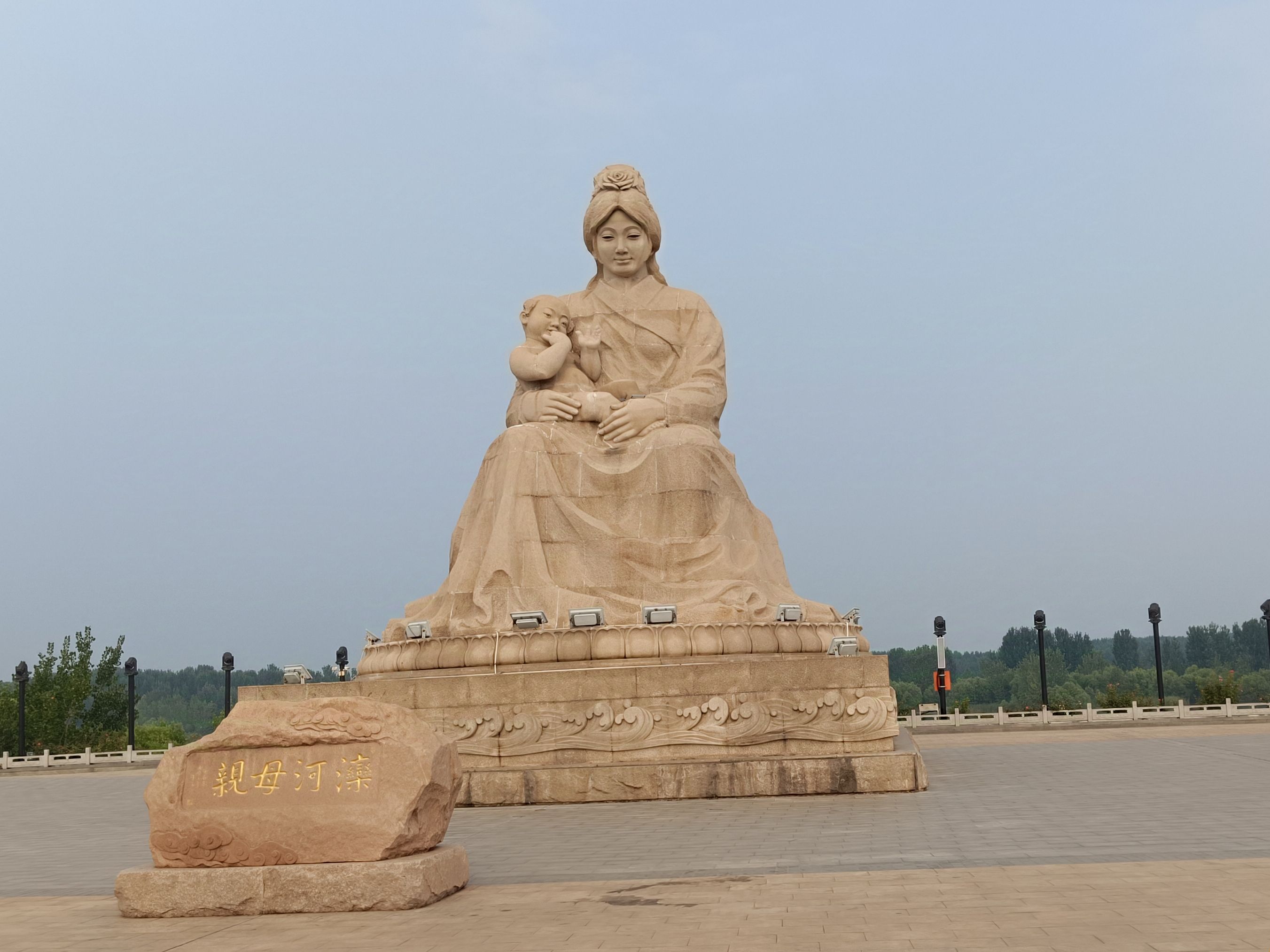 滦河母亲广场旅行图片 2